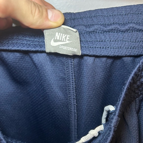 Vintage baggy Nike track pants - Picture 8 of 9
